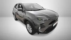 Cinzento Usado 2023 Toyota Yaris Hybrid | € 23.990 (Preço justo)