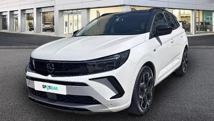 Branco Usado 2024 Opel Grandland X Ultimate SUV | € 30.250 (Preço justo)