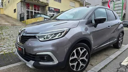 Cinzento Usado 2019 Renault Captur SUV | € 13.500 (Preço justo)
