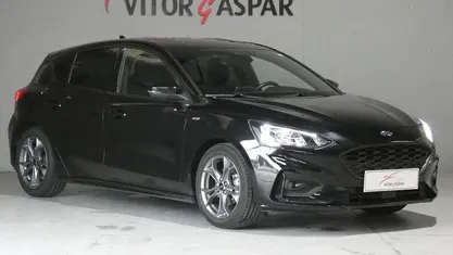 Usado Ford Focus ST-Line 125 HP (91 kW) 2021 Preto