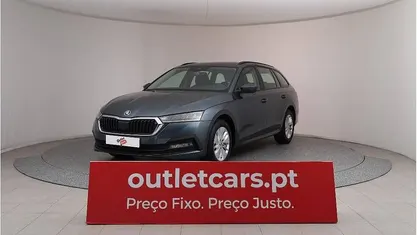 Cinzento escuro metalizado Usado 2021 Skoda Octavia Ambition Carrinha | € 19.250 (Preço justo)