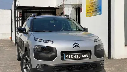Usado Citroën C4 Cactus 100 HP (73 kW) 2015 Cinzento Citadino