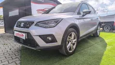 Cinzento Usado 2021 Seat Arona SUV | € 17.500 (Preço justo)