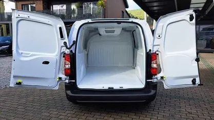 Usado Fiat Doblò 100 HP (73 kW) 2023 Branco Monovolume