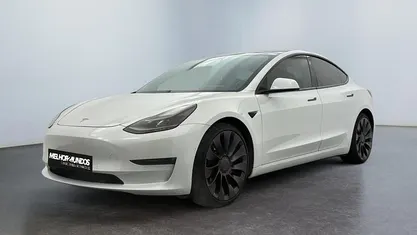 Branco Usado 2021 Tesla Model 3 Performance Sedan | € 29.750 (Preço justo)