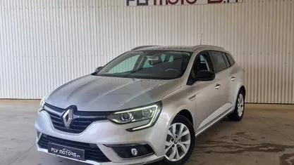 Usado Renault Mégane IV 115 HP (84 kW) 2020 Cinzento Carrinha
