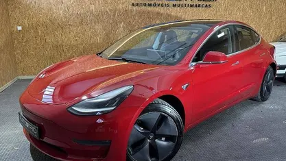 Usado 2019 Tesla Model 3 Sedan | € 23.900 (Preço justo)