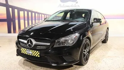 Usado Mercedes CLA180 109 HP (80 kW) 2016 Preto Sedan