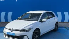 Branco Usado 2022 VW Golf VIII Sportline | € 22.400 (Preço justo)
