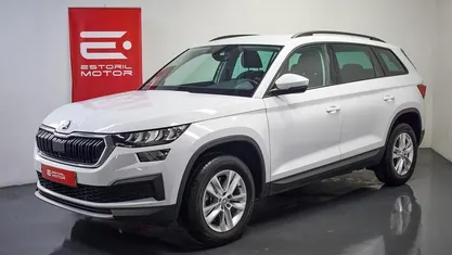 Branco Usado 2023 Skoda Kodiaq Ambition SUV | € 36.900 (Preço justo)