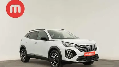 Branco Usado 2024 Peugeot 2008 SUV | € 20.499 (Preço justo)