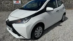 Branco Usado 2015 Toyota Aygo Citadino | € 9.850 (Preço justo)