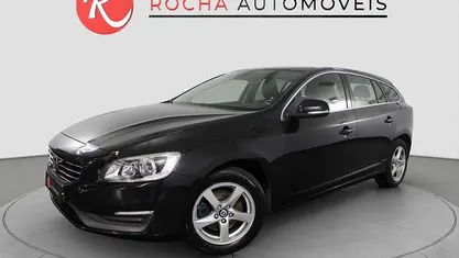 Preto Usado 2014 Volvo V60 Momentum Carrinha | € 13.499 (Preço justo)