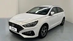 Branco Usado 2023 Hyundai i30 Style Carrinha | € 21.900 (Preço justo)