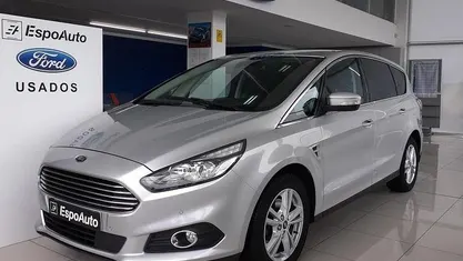 Usado Ford S-MAX Titanium 150 HP (110 kW) 2018 Cinza Monovolume