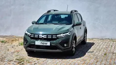 Verde Usado 2024 Dacia Sandero Expression Citadino | € 17.090 (Preço justo)