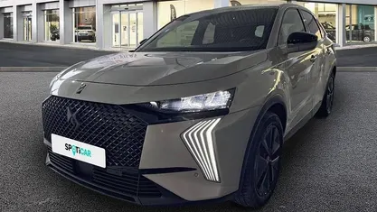 Branco Usado 2024 DS Automobiles DS7 Crossback Performance SUV | € 36.990 (Preço justo)