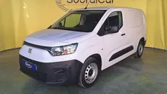 Branco Usado 2023 Fiat Doblò S Monovolume | € 17.500 (Preço justo)