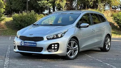 Cinzento Usado 2017 Kia Ceed Sportswagon Carrinha | € 14.790 (Preço justo)