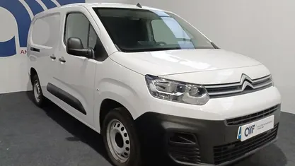 Usado 2023 Citroën Berlingo Monovolume | € 17.980 (Preço justo)