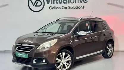 Usado 2013 Peugeot 2008 Allure SUV | € 9.950 (Bom preço)