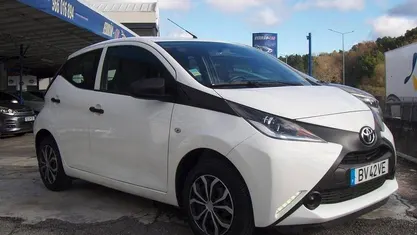 Branco Usado 2016 Toyota Aygo Citadino | € 10.400 (Preço justo)