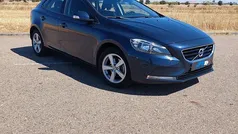 Azul Usado 2014 Volvo V40 Kinetic Carrinha | € 11.999 (Preço justo)