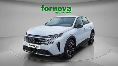 Usado Peugeot 3008 136 HP (100 kW) 2025 SUV