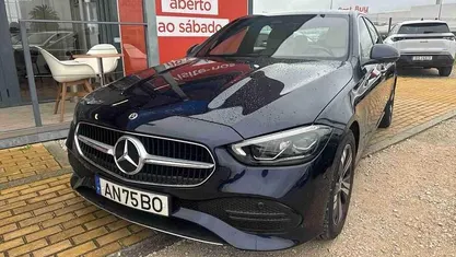 Azul Usado 2021 Mercedes 220 | € 40.990 (Preço justo)