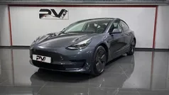 Cinza escuro Usado 2021 Tesla Model 3 Standard Range Sedan | € 26.990 (Preço justo)