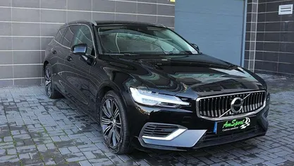 Usado 2021 Volvo V60 Carrinha | € 25.750 (Preço justo)