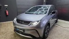 Cinzento Usado 2024 BYD Dolphin Citadino | € 26.950 (Preço justo)