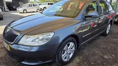 Usado 2010 Skoda Octavia Carrinha | € 5.500 (Preço justo)
