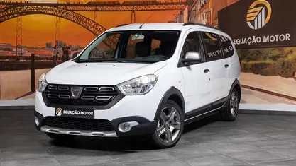 Usado 2018 Dacia Lodgy Stepway Monovolume | € 13.900 (Preço justo)