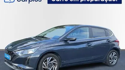 Cinza Usado 2023 Hyundai i20 Comfort | € 16.500 (Preço justo)
