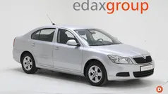 Cinzento Usado 2010 Skoda Octavia | € 3.990 (Bom preço)