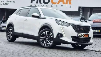 Usado Peugeot 2008 Allure 130 HP (95 kW) 2021 Branco SUV