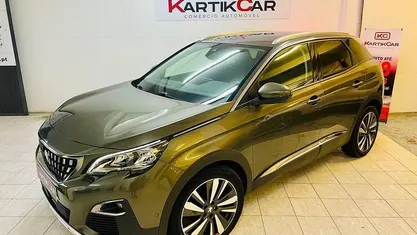 Cinzento Usado 2020 Peugeot 3008 Allure SUV | € 16.999 (Bom preço)