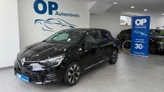 Preto Usado 2023 Renault Clio V Evolution Sedan | € 15.750 (Bom preço)