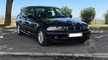 Preto Usado 2000 BMW 320 Sedan | € 5.400 (Preço justo)