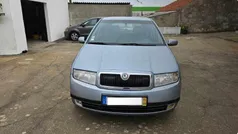 Cinzento Usado 2002 Skoda Fabia Citadino | € 2.700 (Preço justo)