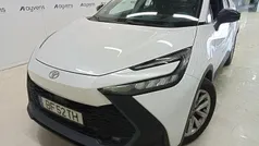 Branco Usado 2023 Toyota C-HR Comfort SUV | € 30.900 (Preço justo)