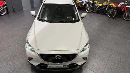 Branco Usado 2016 Mazda CX-3 Edition SUV | € 13.600 (Preço justo)