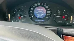 Cinzento Usado 2004 Mercedes E220 Carrinha | € 7.500 (Preço justo)