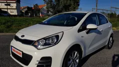 Branco Usado 2015 Kia Rio | € 8.950 (Preço justo)