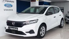 Branco Usado 2022 Dacia Sandero Essentiel Citadino | € 12.990 (Preço justo)