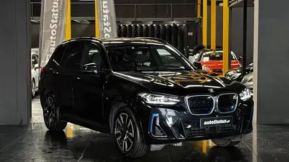 Preto Usado 2023 BMW iX3 M Sport SUV | € 49.990 (Preço justo)