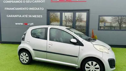 Cinzento Usado 2012 Citroën C1 Citadino | € 7.000 (Preço justo)