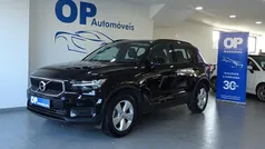 Preto Usado 2020 Volvo XC40 Momentum SUV | € 28.450 (Preço justo)