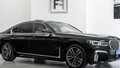 Preto Usado 2020 BMW 750 Comfort Edition Sedan | € 72.800